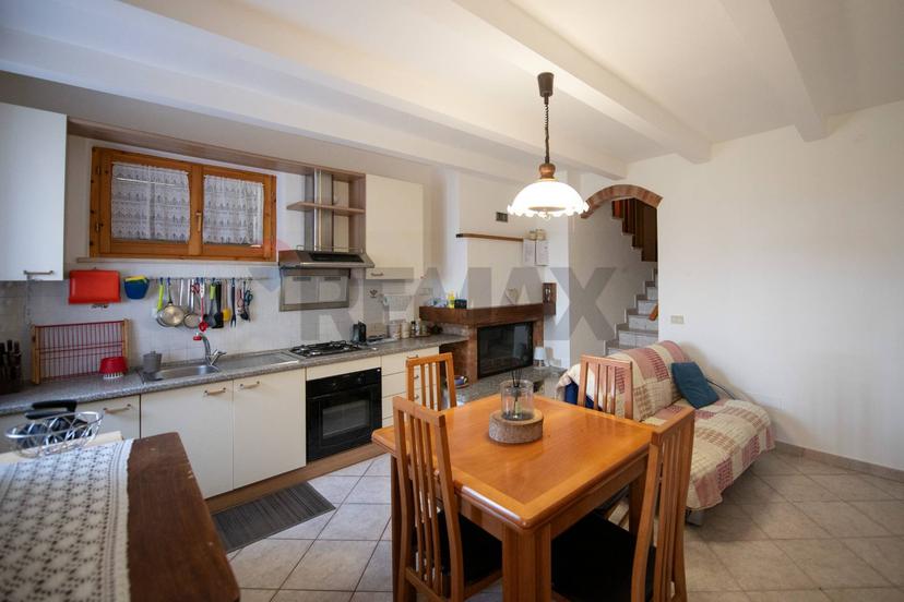 Appartamento in Località Santa Croce 18, Arcevia — foto 2 di 5