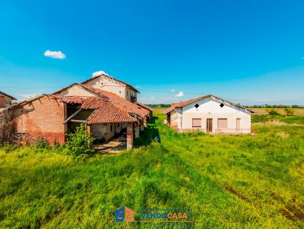 Cascina in Via Levata 67, Trinità — foto 3 di 3