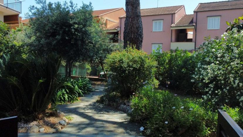 Villa in Via Ortigara 6, Loano — foto 2 di 5