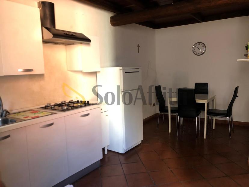 Bilocale in Via Ficarazzi  7 a, Catania