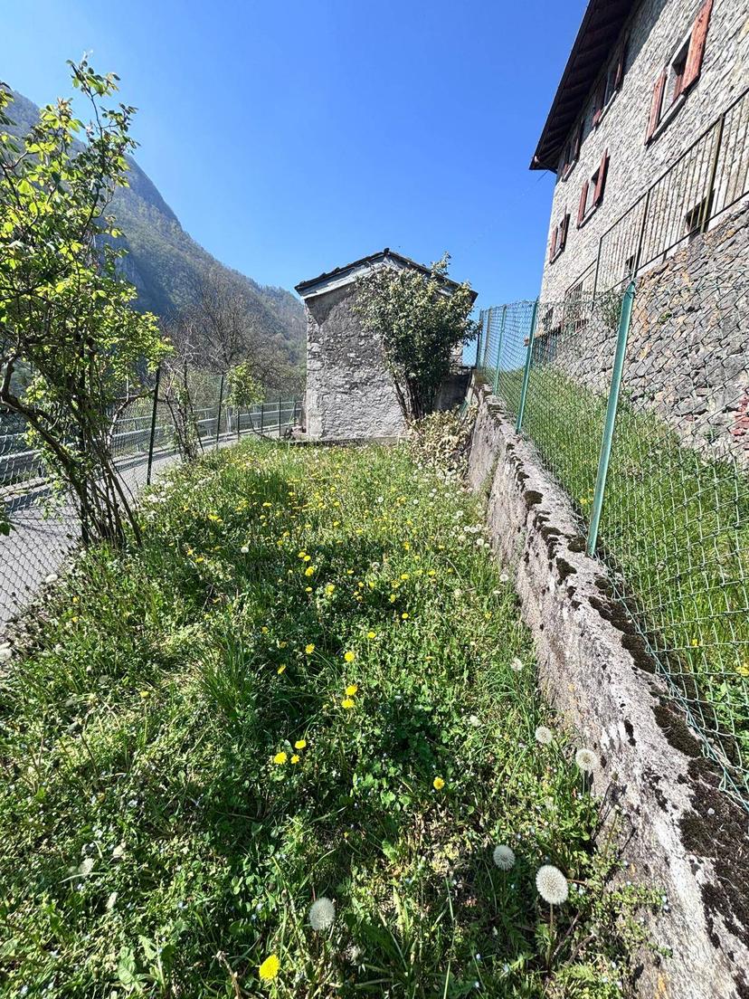 Rustico in Via Don Cortinovis Nn, Val Brembilla — foto 2 di 5