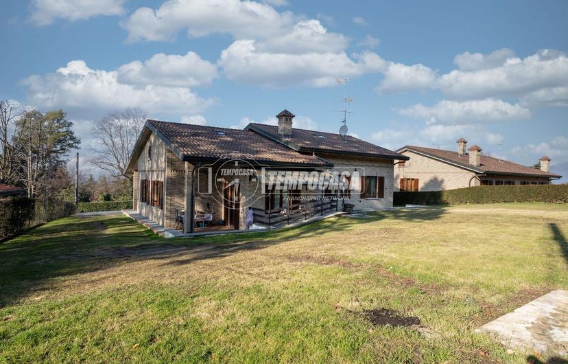 Villa in Via Luigi Cadorna 61, Cremella — foto 4 di 5