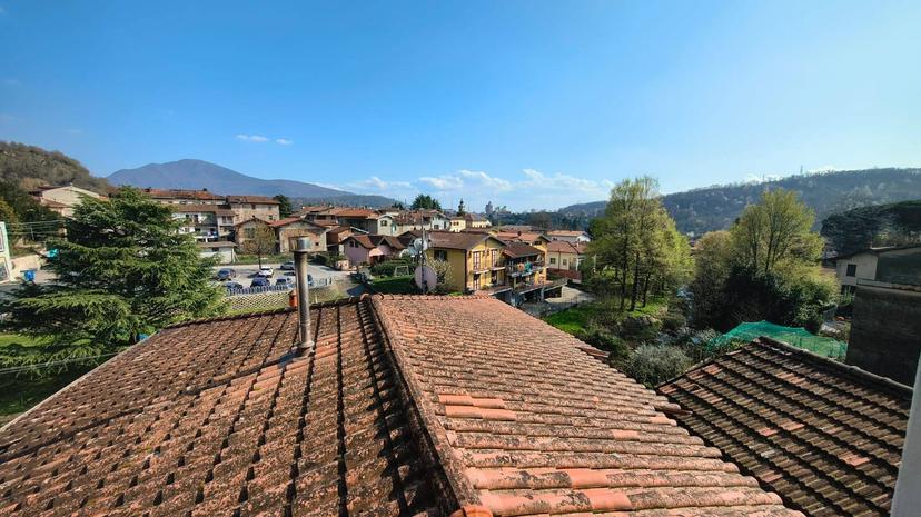 Trilocale in Via Laveno 23, Cittiglio — foto 3 di 5