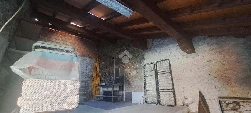 Rustico in Frazione Voueces, Ollomont — foto 4 di 5