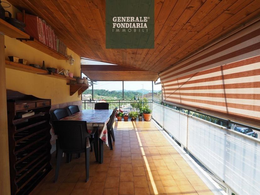 Porzione di casa, Bolano — foto 3 di 5
