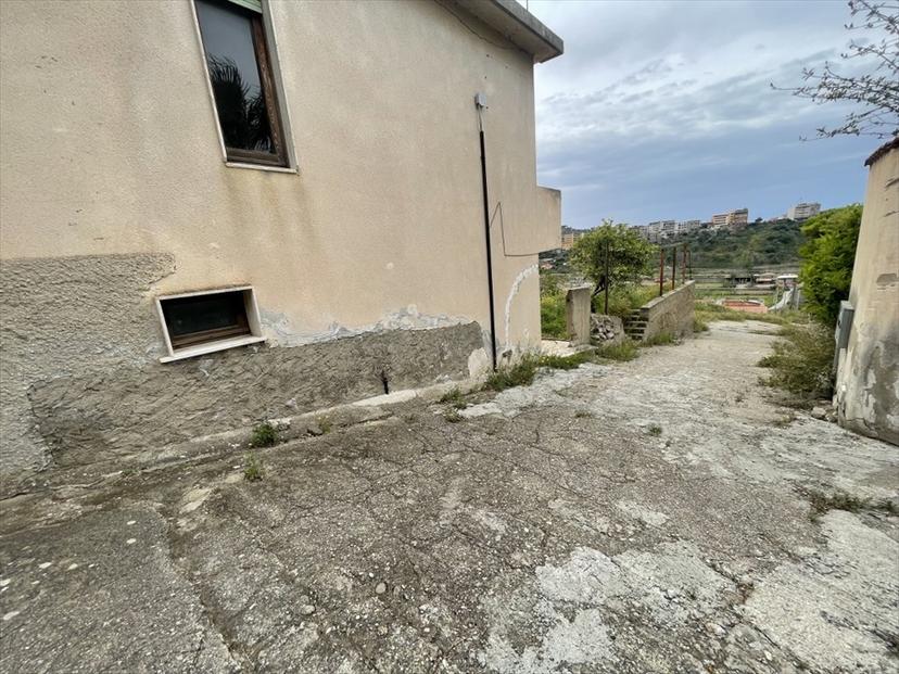 Casa indipendente in Via Spirito Santo, Reggio di Calabria — foto 5 di 5