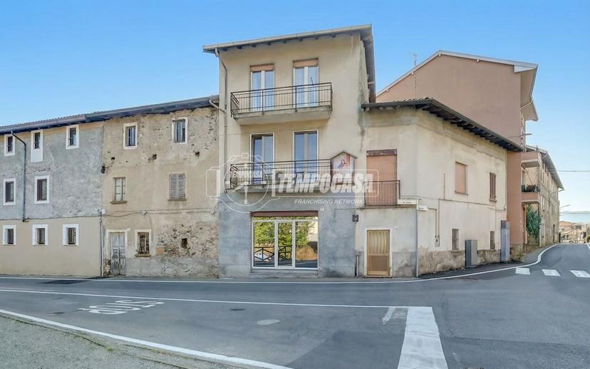 Casa indipendente in Via Giuseppe Verdi, Borgomanero — foto 4 di 5