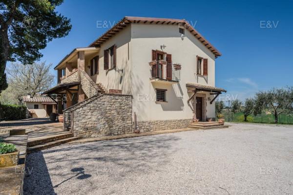Villa in Frazione Santa Croce, Spoleto — foto 3 di 5