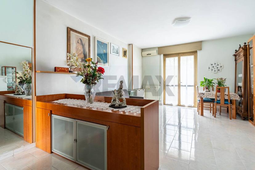 Trilocale in Via Pisa 9, Cologno Monzese