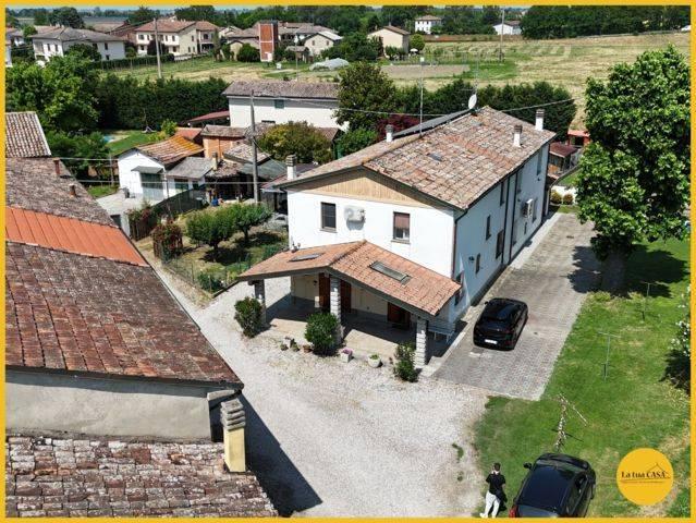Villa a schiera in Via Confine Inferiore 141 - 143, Molinella — foto 4 di 5