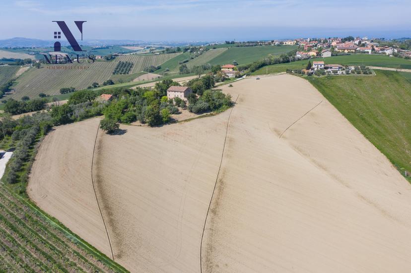Casa colonica in Strada Vincareto, San Costanzo — foto 5 di 5