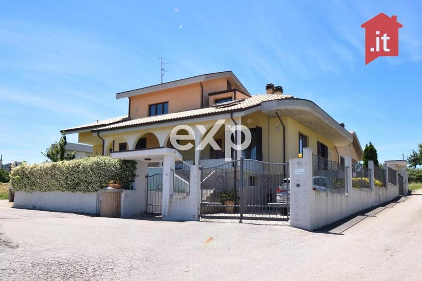 Villa, Vasto