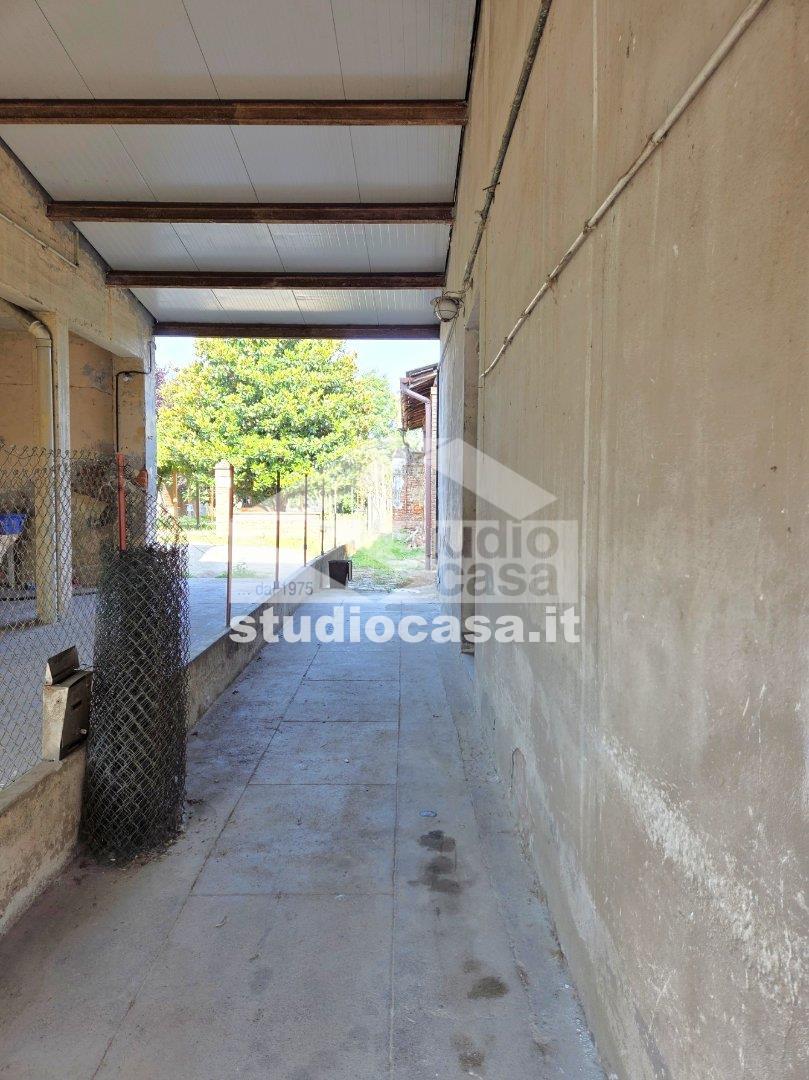 Casa indipendente in Via Boschetto, Cremona