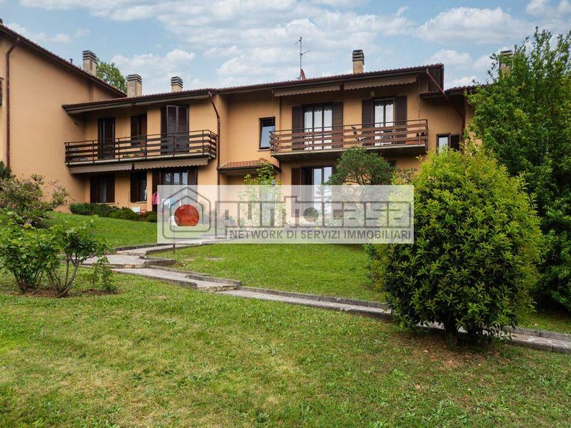 Bilocale in Via Belvedere 4, Montevecchia — foto 2 di 5