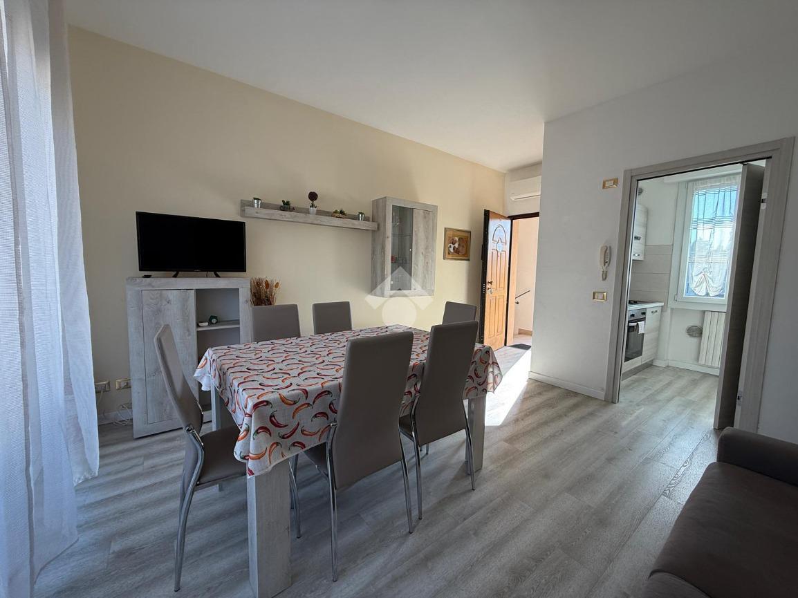 Trilocale, Desenzano del Garda