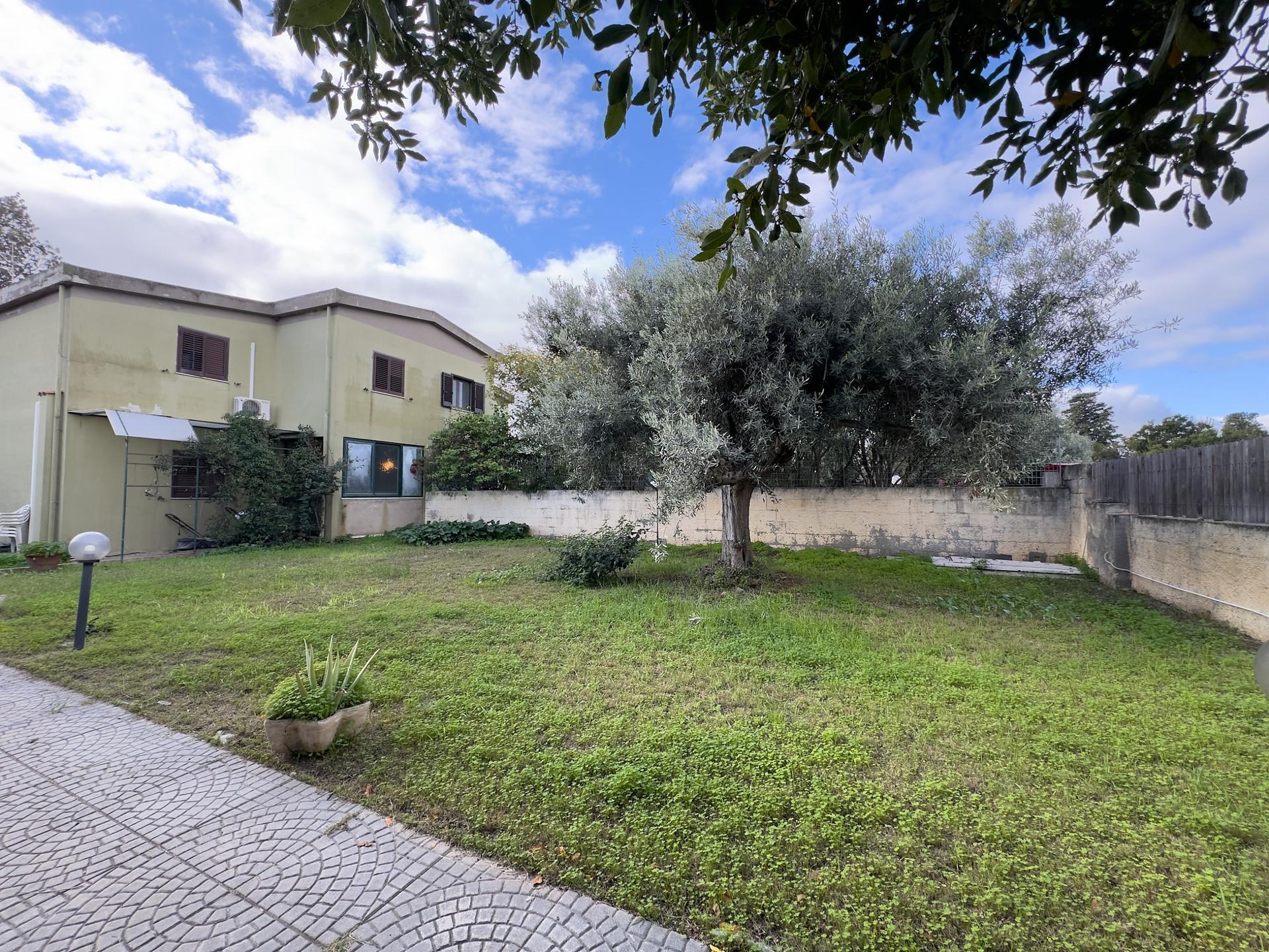 Villa a schiera in Via Marghine 70, Quartu Sant'Elena