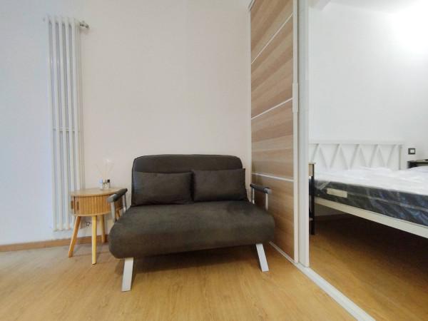 Monolocale in Via Porta Ronca 8, Rho