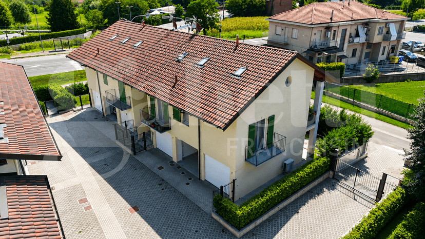 Terratetto unifamiliare in Corso Savona  98, Moncalieri — foto 2 di 5