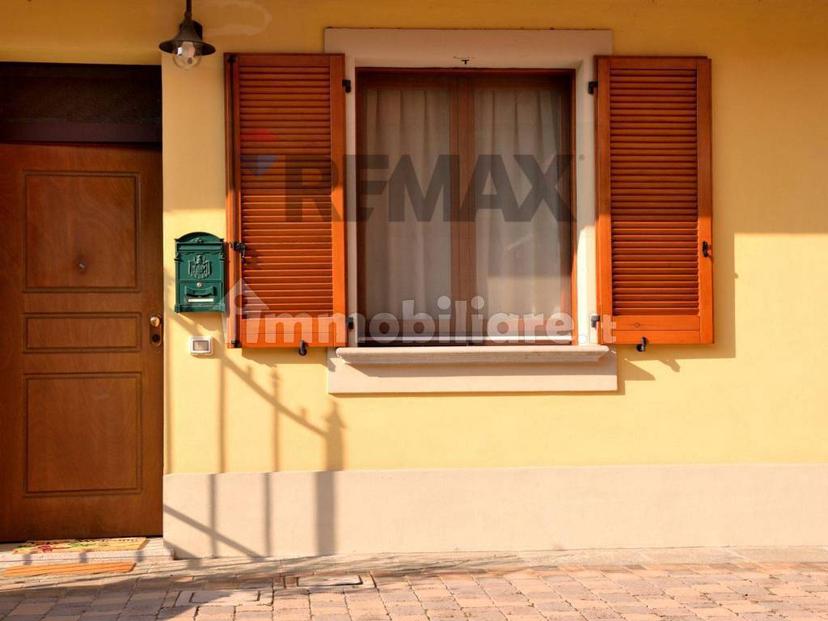 Villa a schiera in Via Piave 17, Santo Stefano Lodigiano — foto 3 di 5