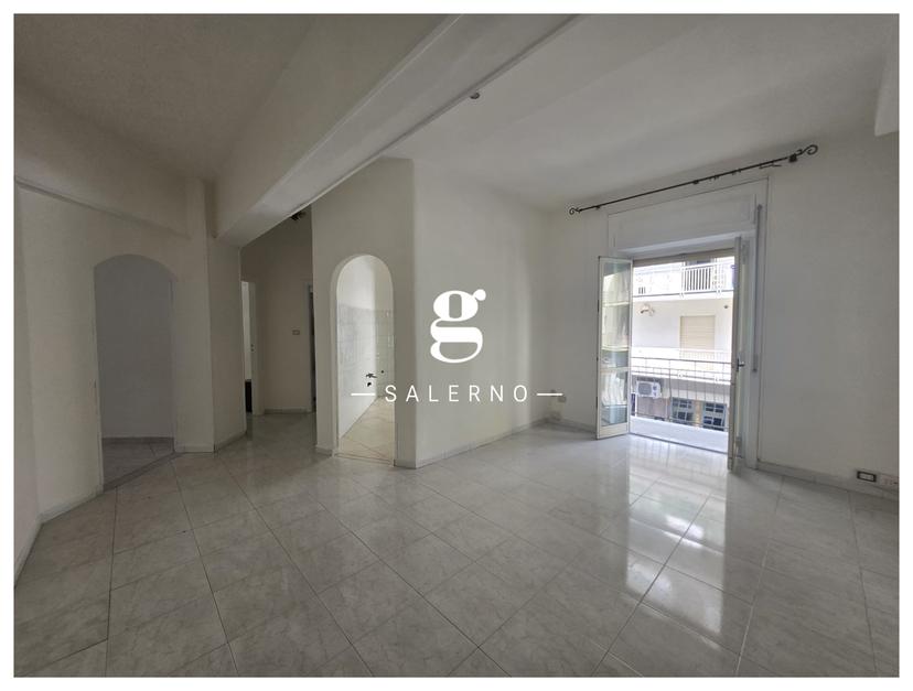 Trilocale in Via Rocco Cocchia 8, Salerno