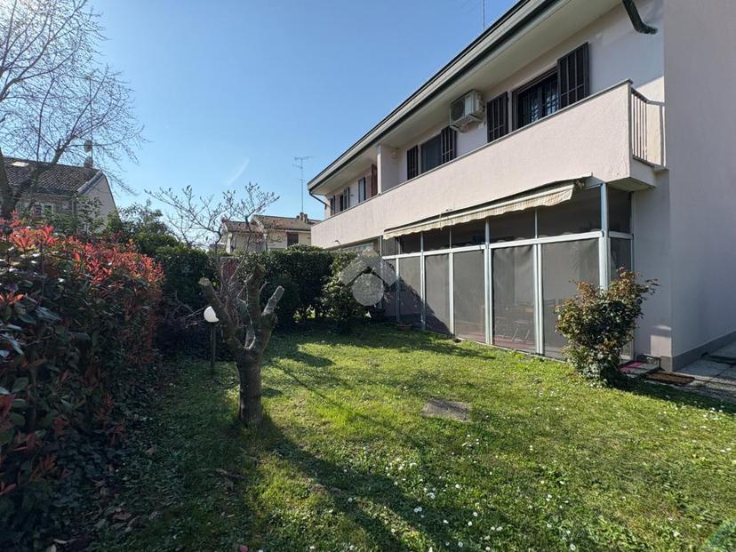 Villa in Via G. Carducci 27, Siziano — foto 3 di 5