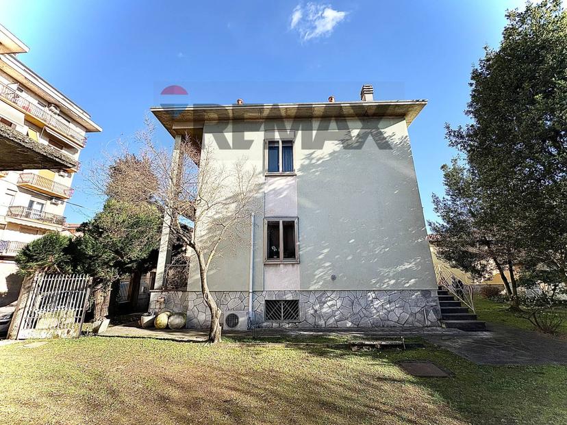 Villa in Via Padre Daniele 31, Samarate — foto 3 di 5
