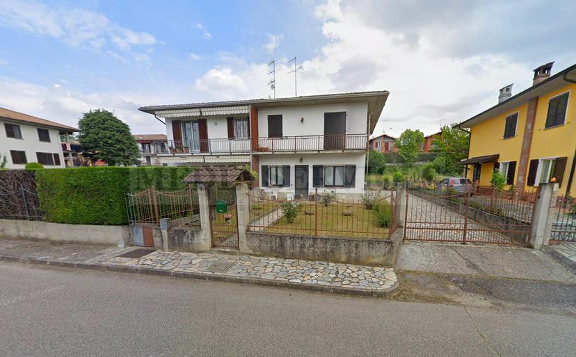 Villa in Via Giacomo Brodolini N° 7, Casteggio