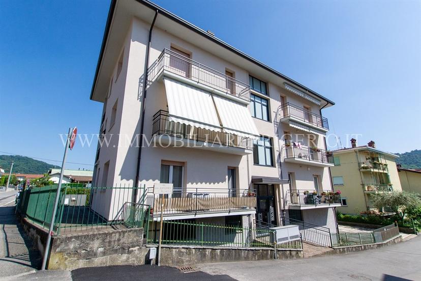 Trilocale in Via Don Antonio Seghezzi 12, Cisano Bergamasco — foto 3 di 5