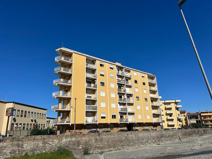 Quadrilocale in Via degli Studi 84, Barcellona Pozzo di Gotto — foto 4 di 5