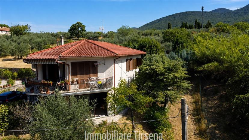 Villa, Montecchio — foto 5 di 5