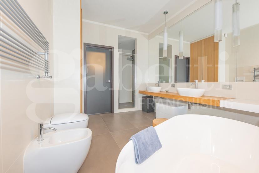 Villa in Corso De Gasperi 53/6, Rivoli — foto 2 di 5
