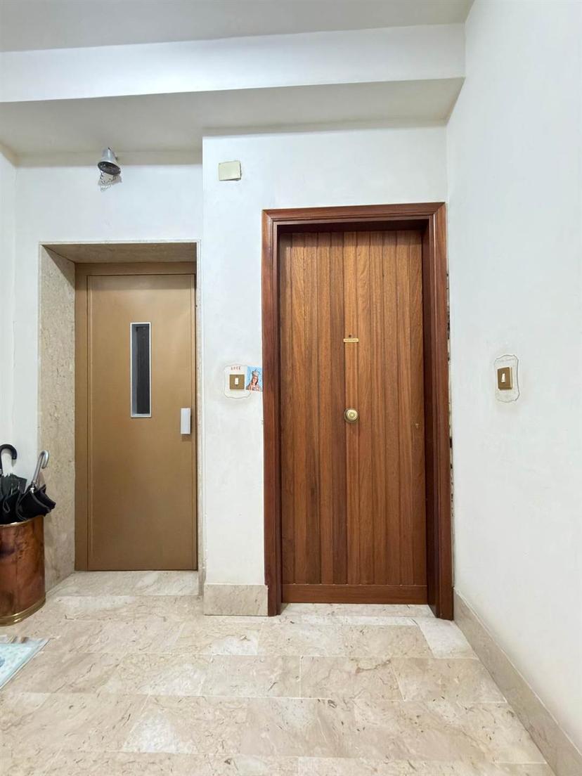 Trilocale, Palazzo Adriano — foto 2 di 5