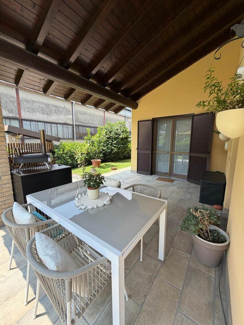 Villa, Castello d'Agogna — foto 4 di 5