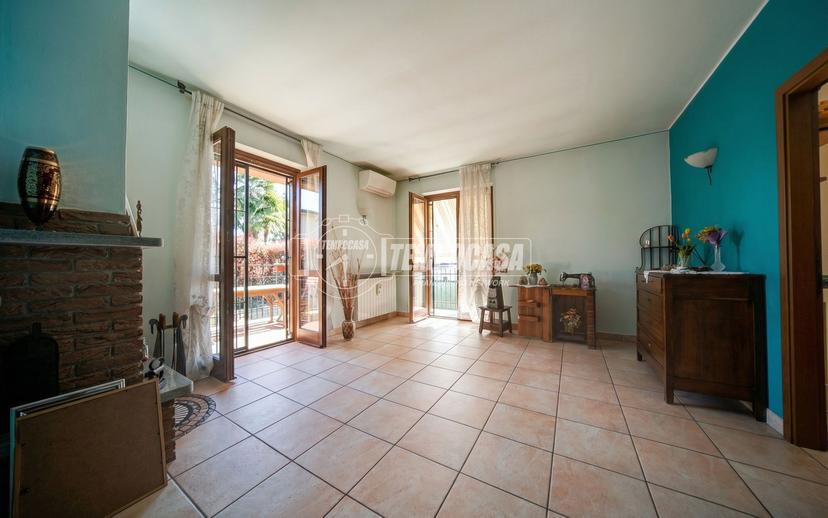Casa indipendente in Via Zelliner, Samarate — foto 3 di 5