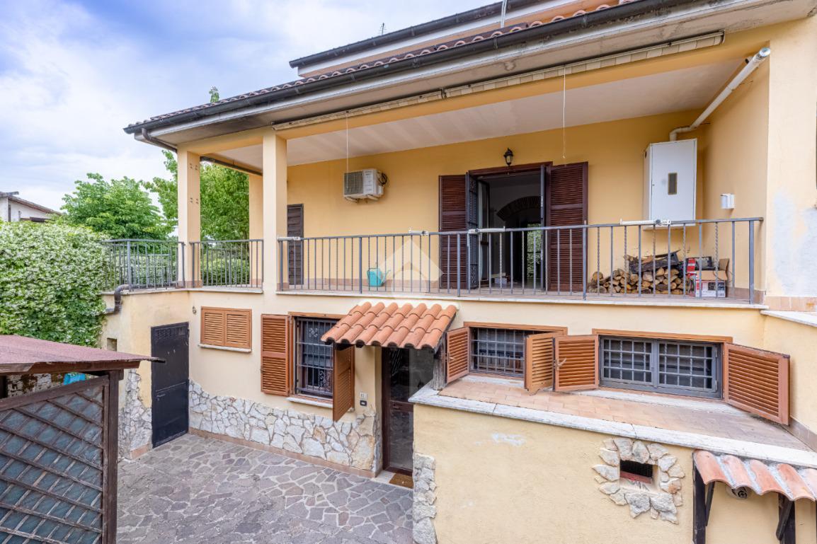 Villa in Via K. Adenauer 2, Anguillara Sabazia