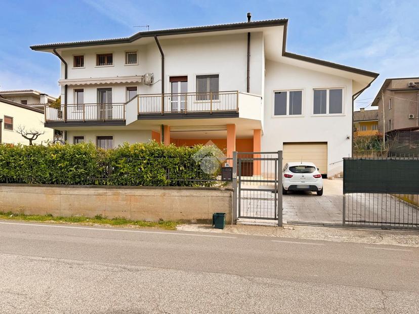 Villa in Via Naronchi 26, Colognola ai Colli — foto 5 di 5