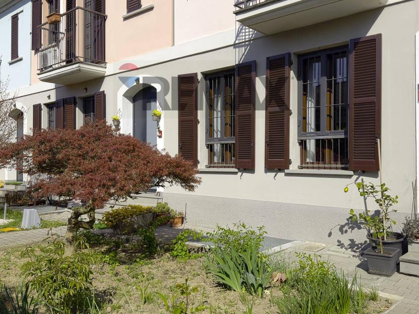Villa a schiera in Via Fratelli di Dio 6, Mediglia — foto 3 di 5