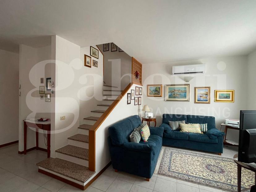 Casa indipendente in Via Capo Caccia 19, Oristano — foto 2 di 5