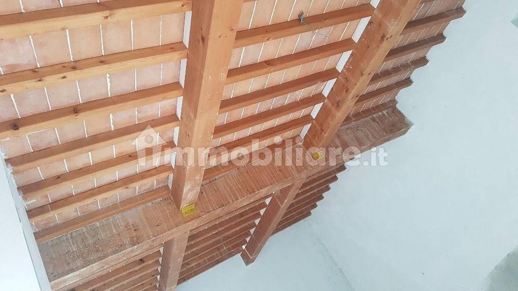 Trilocale in a Provinciale Vicarese 24, Vicopisano