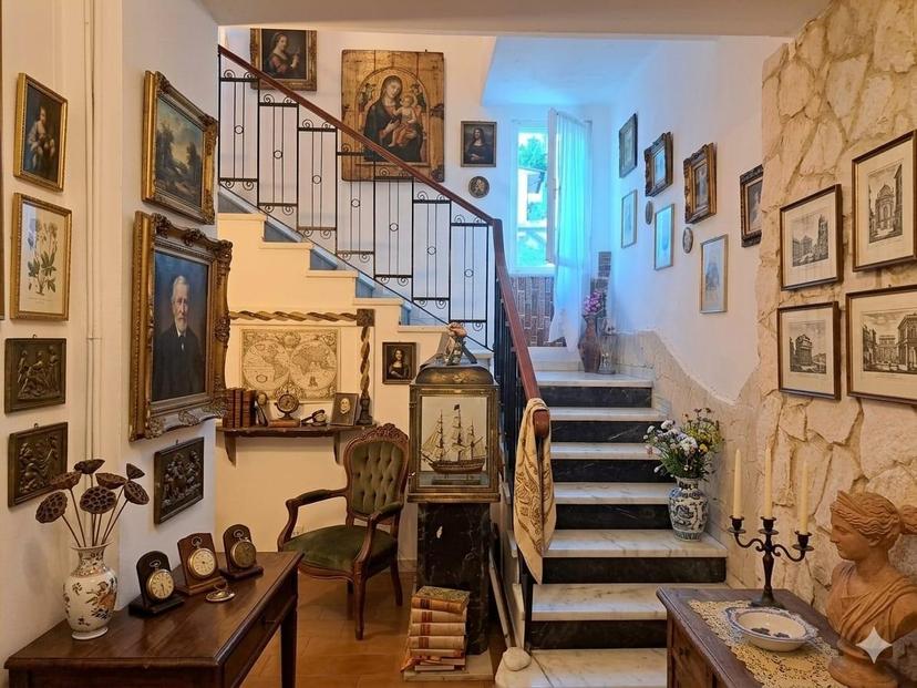 Porzione di casa, Carrara
