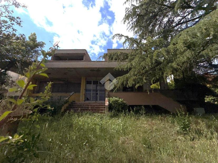 Villa in Via dei Tulipani 23, Avezzano