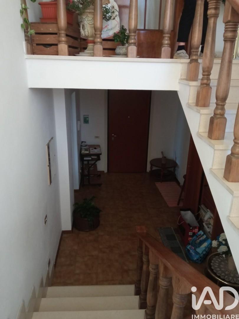 Villa in Via Camillo Benso Conte di Cavour 4, Linarolo — foto 4 di 5