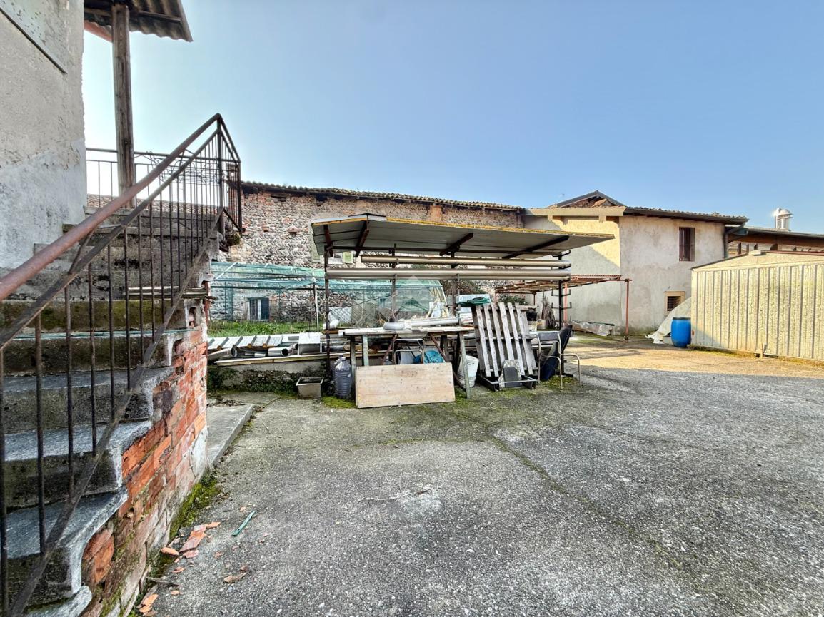 Rustico in Via Abadia 12, Scanzorosciate