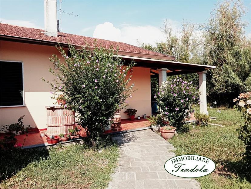Casa indipendente, Carrara — foto 3 di 5