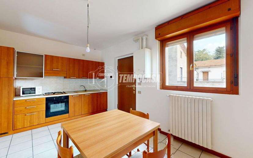 Bilocale in Viale Brianza 49, Carate Brianza — foto 3 di 5