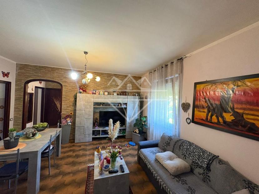 Quadrilocale, Castelnuovo Magra — foto 2 di 5