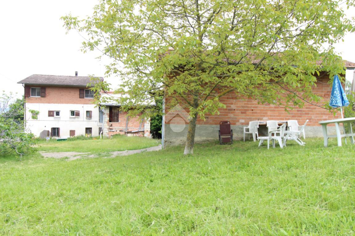 Casa indipendente in Via Ville 24, Carpineti