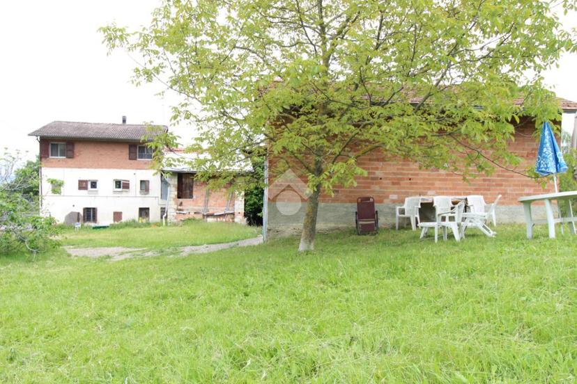 Casa indipendente in Via Ville 24, Carpineti