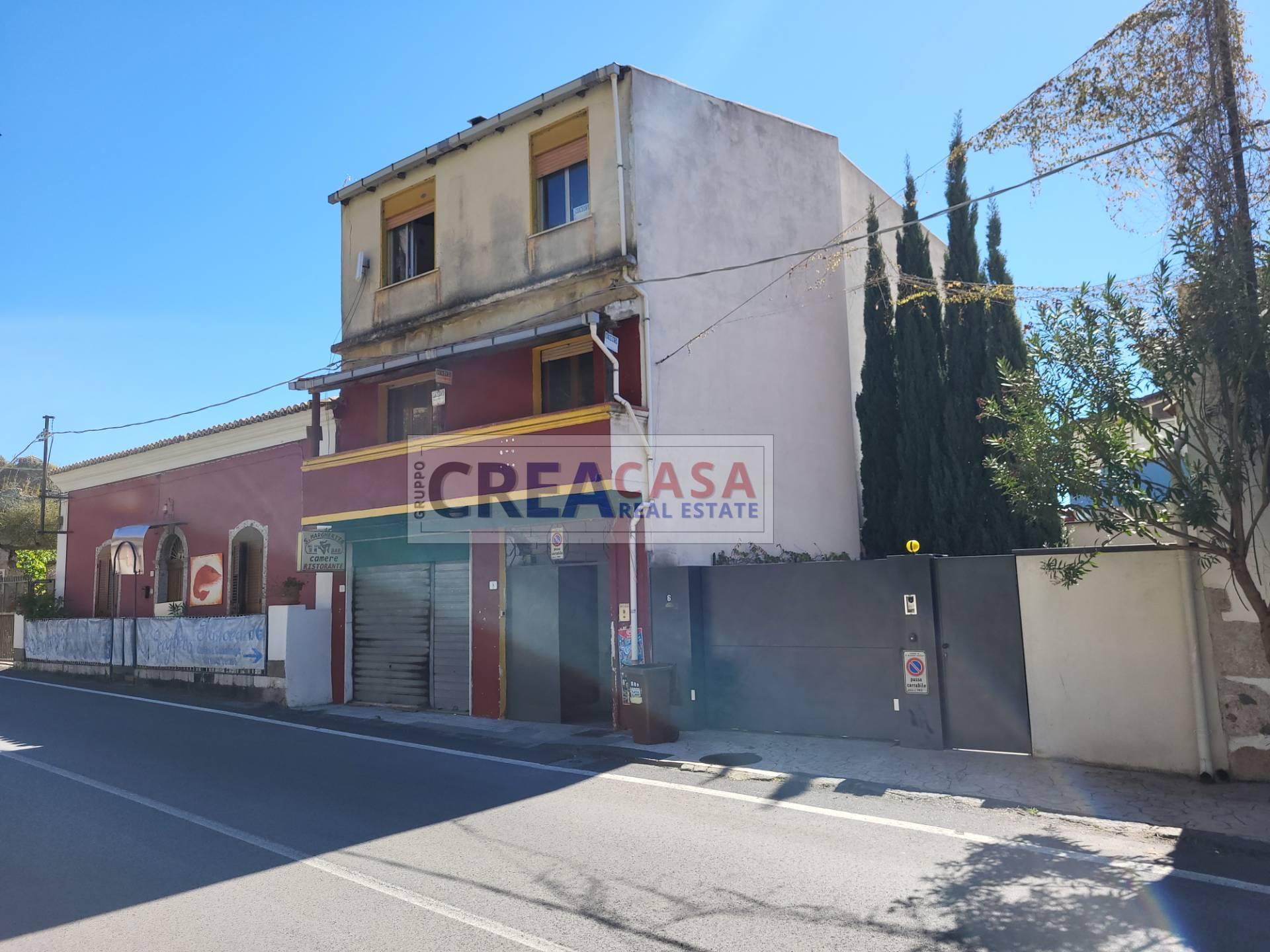 Casa indipendente in Via Santa Margherita 8, Sant'Alessio Siculo
