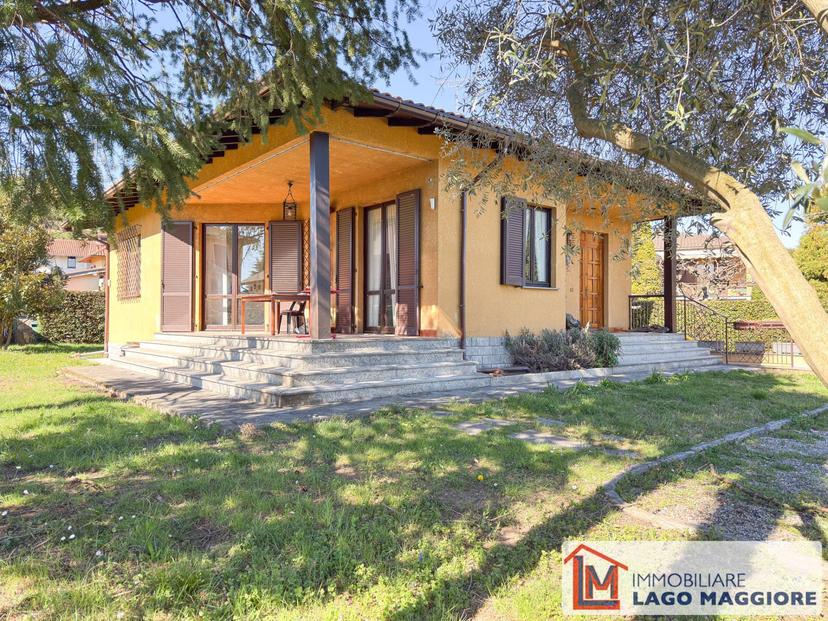 Villa in Via Mazzini 21, Ispra — foto 3 di 5